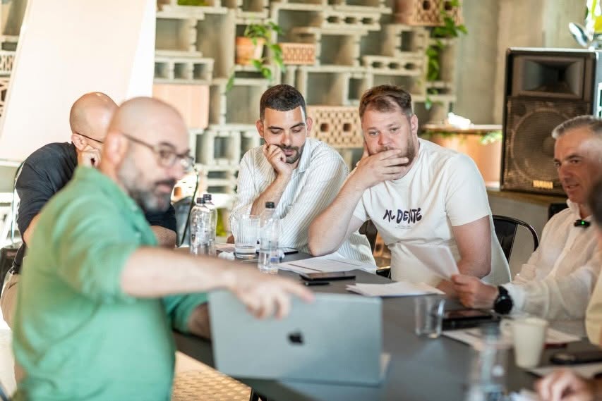 Participanți la ediția precedentă