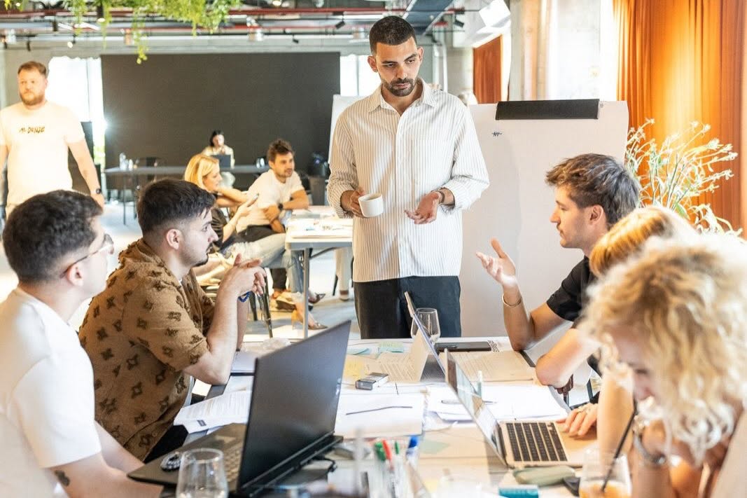 Ediția precedentă Hackathon
